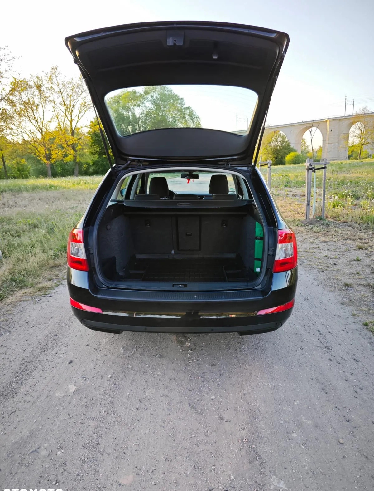 Skoda Octavia cena 53250 przebieg: 250115, rok produkcji 2014 z Głubczyce małe 326